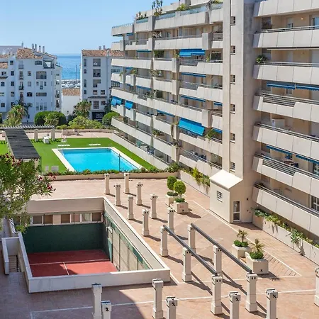 Apartment Apartamento Marina Banus Ii *